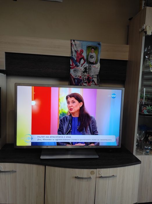 LED Телевизор PHILIPS 40 инча