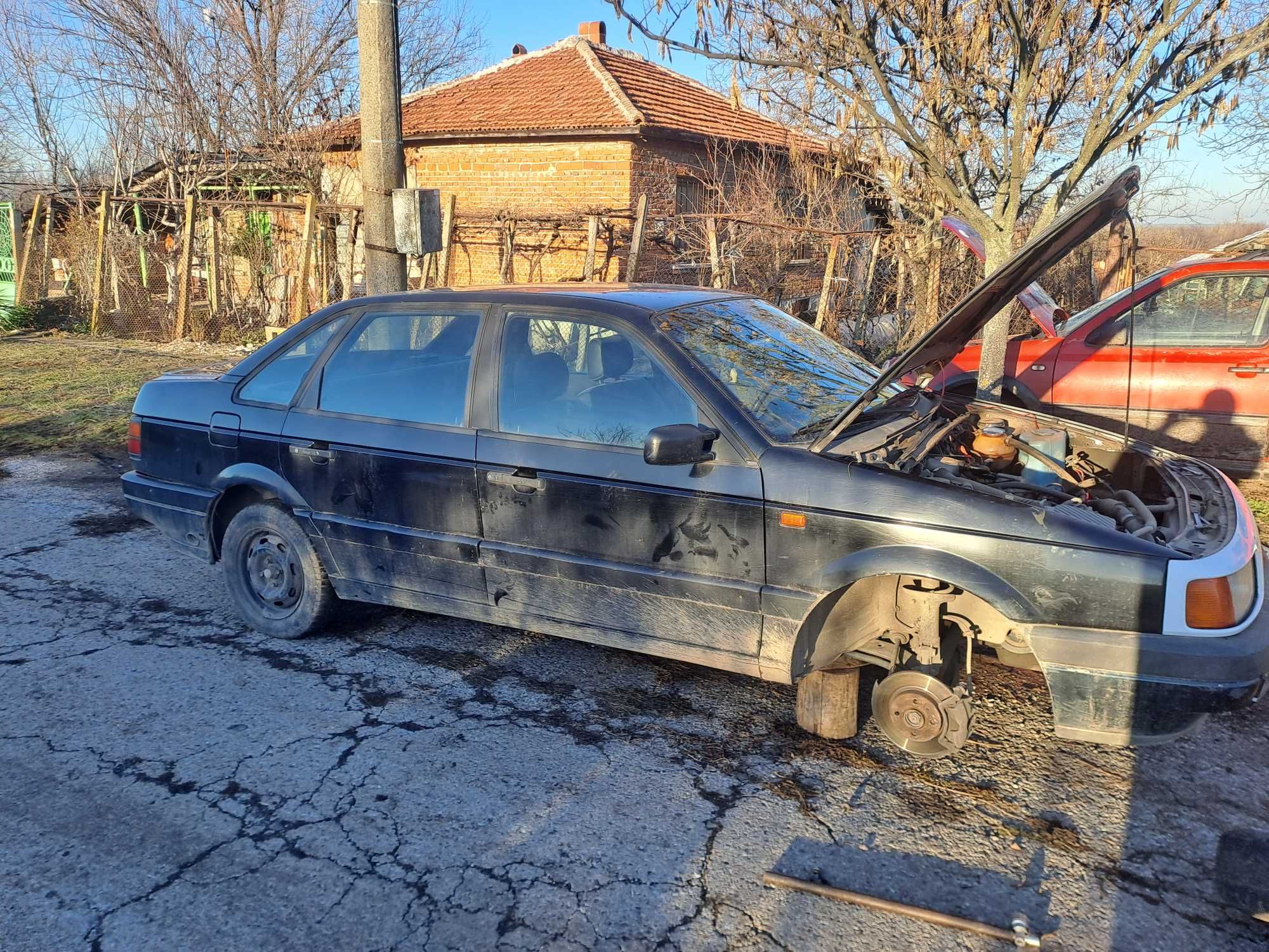 Vw passat b3 1.8 НА ЧАСТИ!