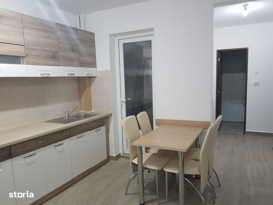 Apartament de inchiriat 3 camere,zona centrala