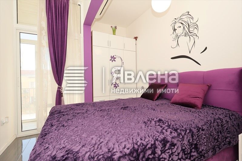 Дава се под наем Тристаен апартамент в София, Център - 100 кв.м за 1000 € - Снимка #5