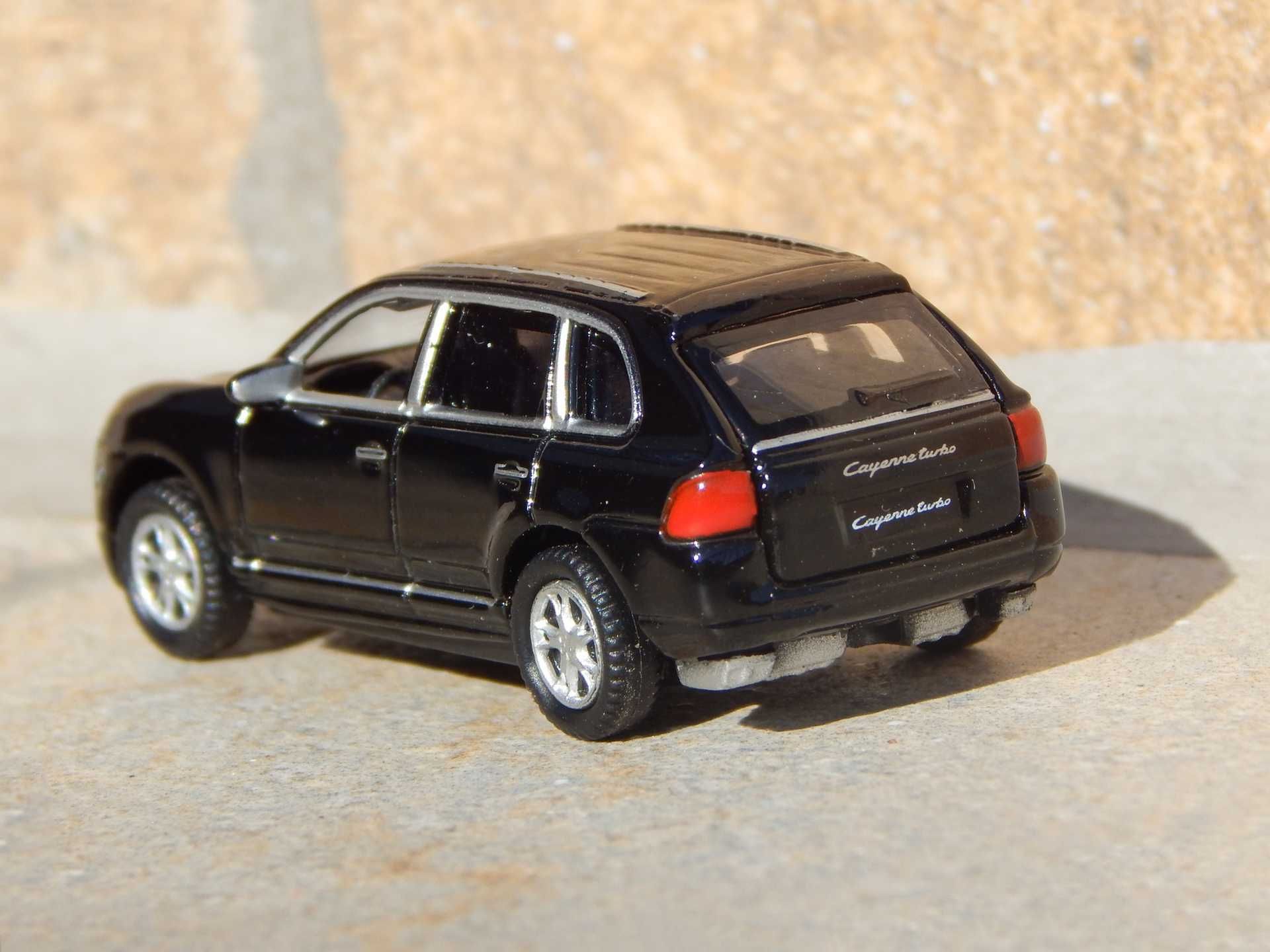 Macheta Porsche Cayenne Turbo 2002 1:87 HO