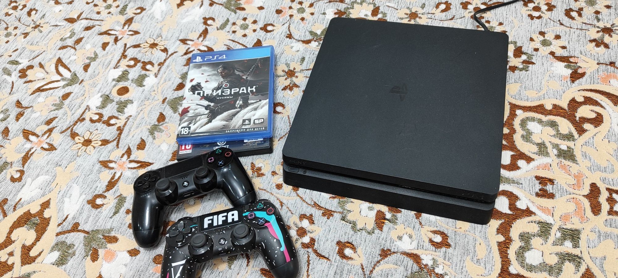 Playstation 4 slim 1tb