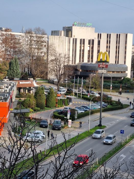 Дава се под наем Тристаен апартамент в Варна, Зимно кино Тракия - 68 кв.м за 510 € - Снимка #11