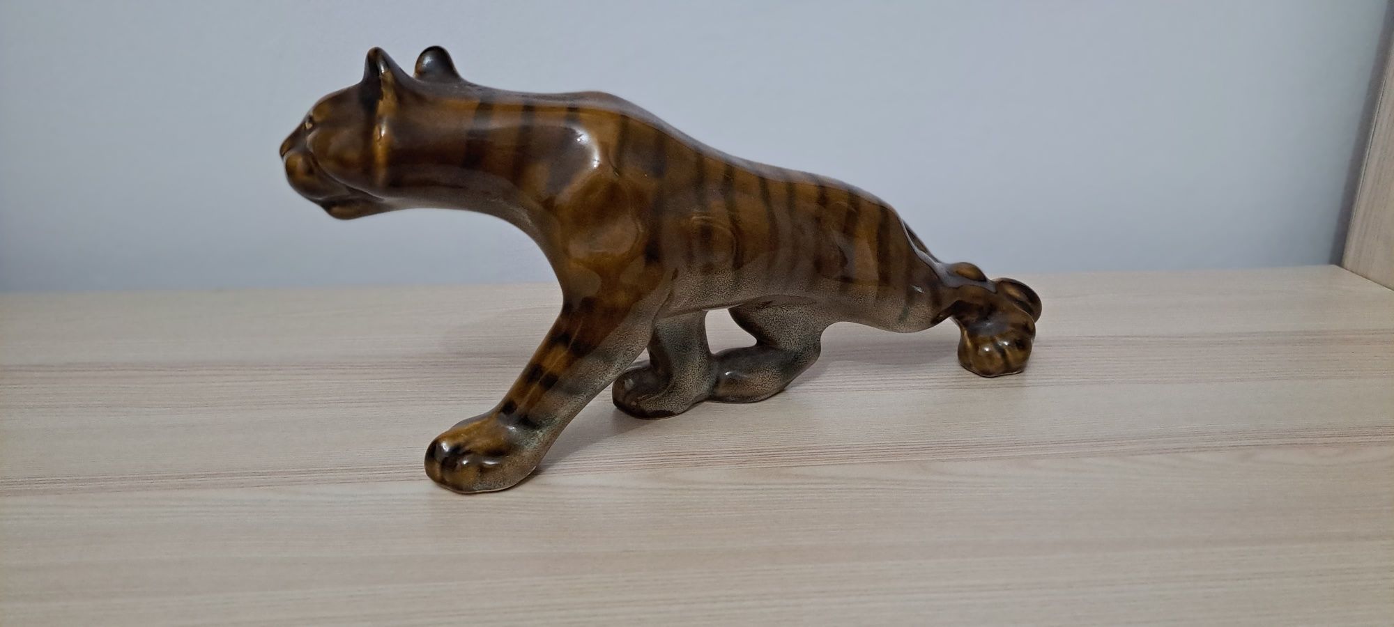 Bibelou Leopard vechi din ceramica