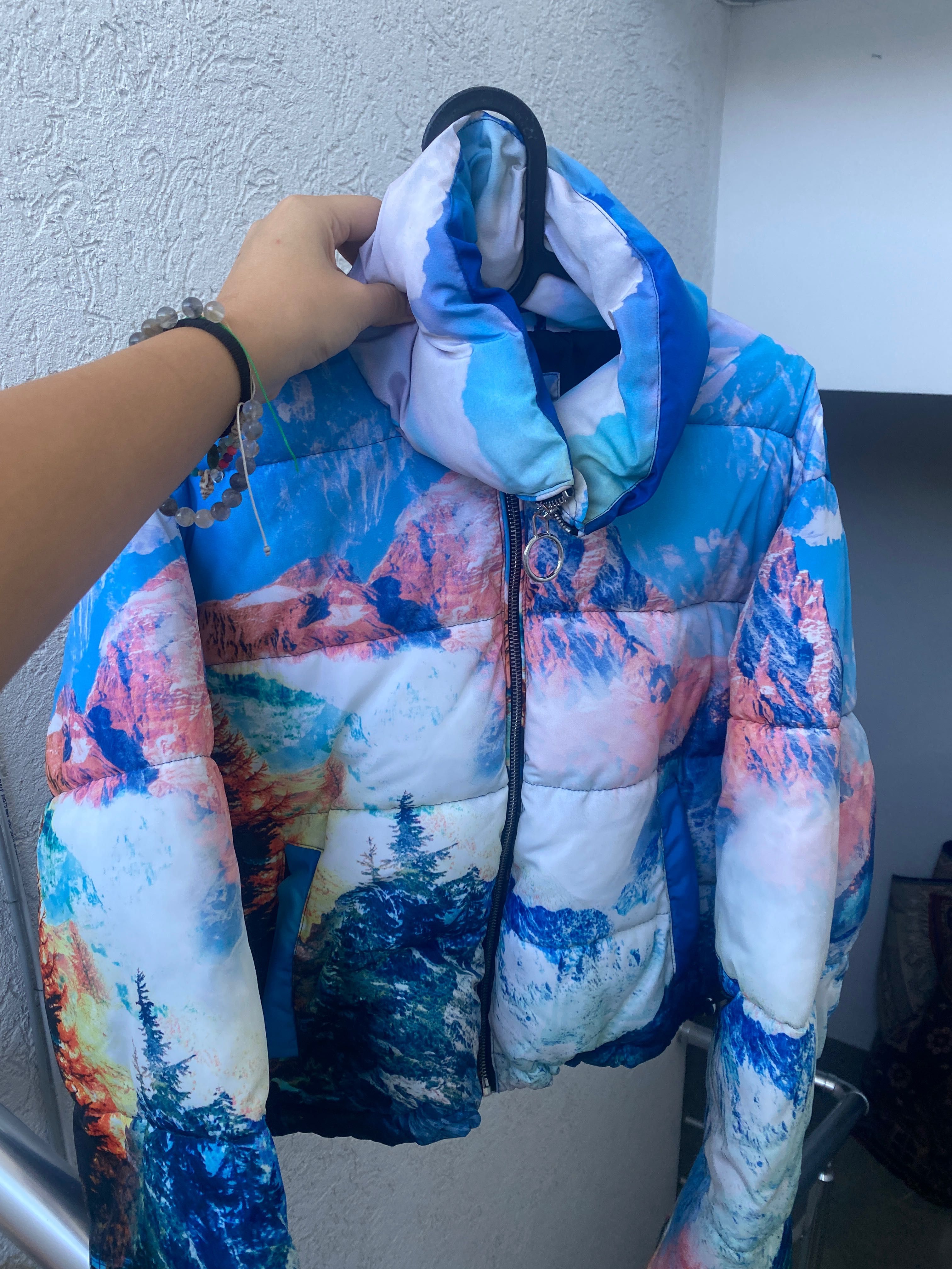 Яке на Bershka с