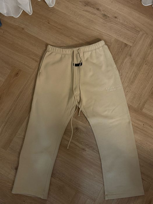 Pantaloni essentials