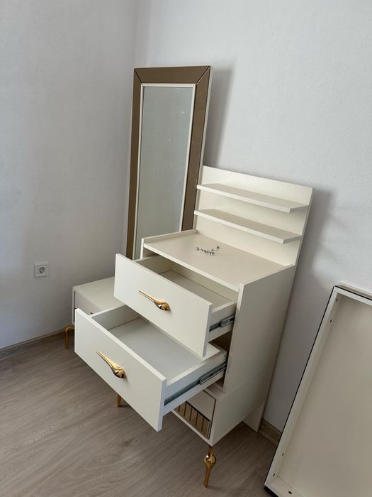 Мебели комплект