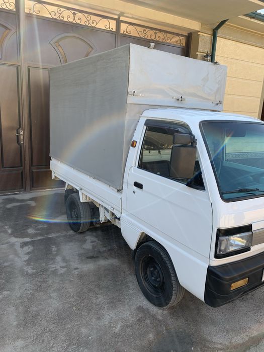 Labo avtomobili sotiladi.