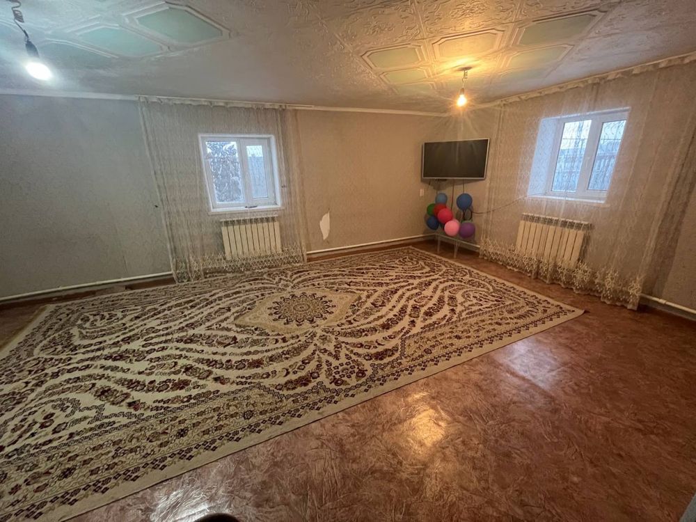 Продам 2 дома в одном дворе