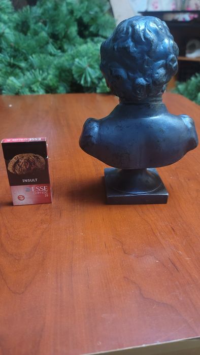 Бюст Александра Сергеевича Пушкина