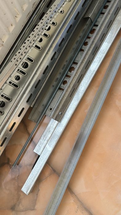 Строительная мелочь лоток 10 на 50 и пр