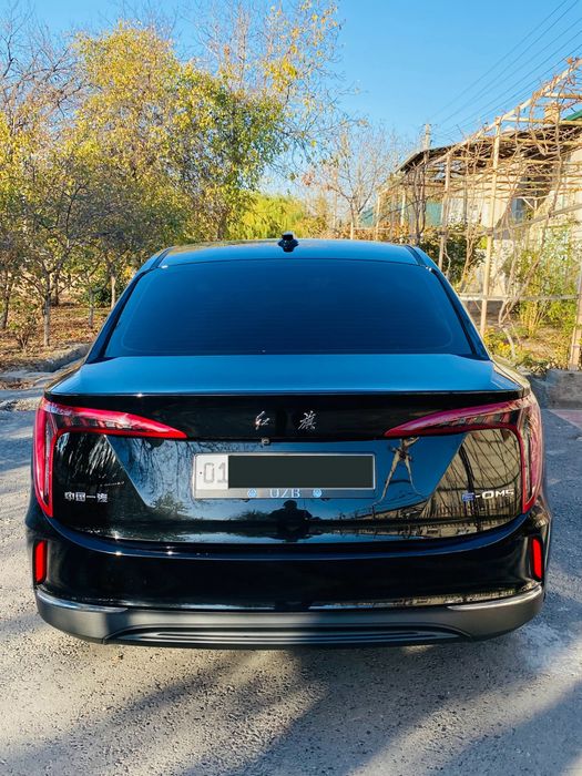 Honghi EQM-5 500km. Sotiladi.