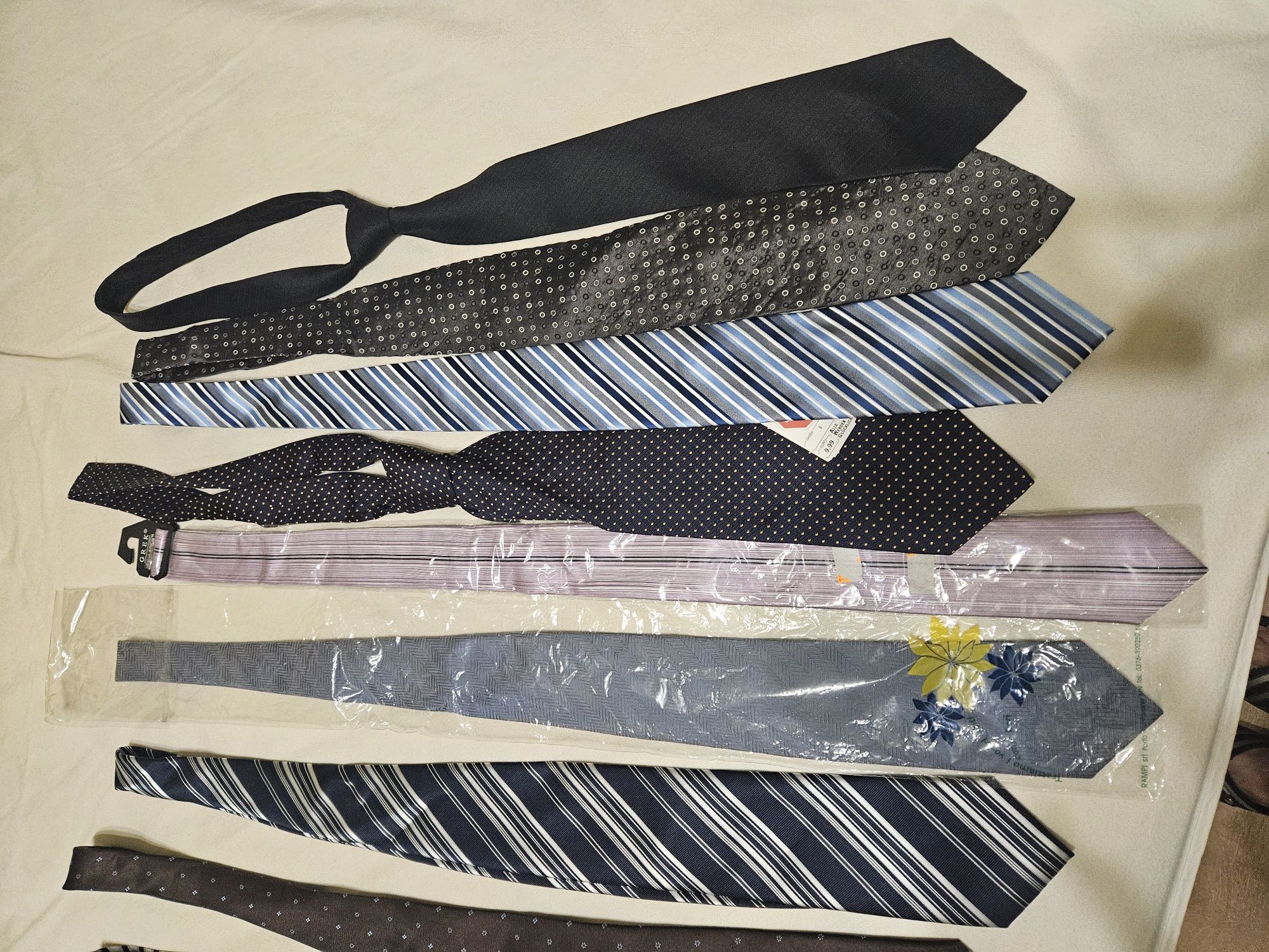 Вратовръзки, различни