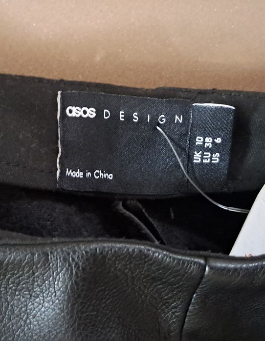 Pantaloni piele ecologică Asos, măr.M