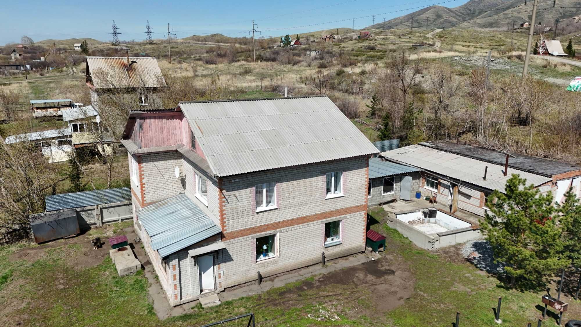 Дом кирпичн 5-комн на Аблакетке