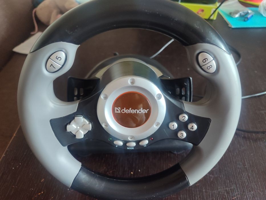 Продам руль с педалями для компьютера