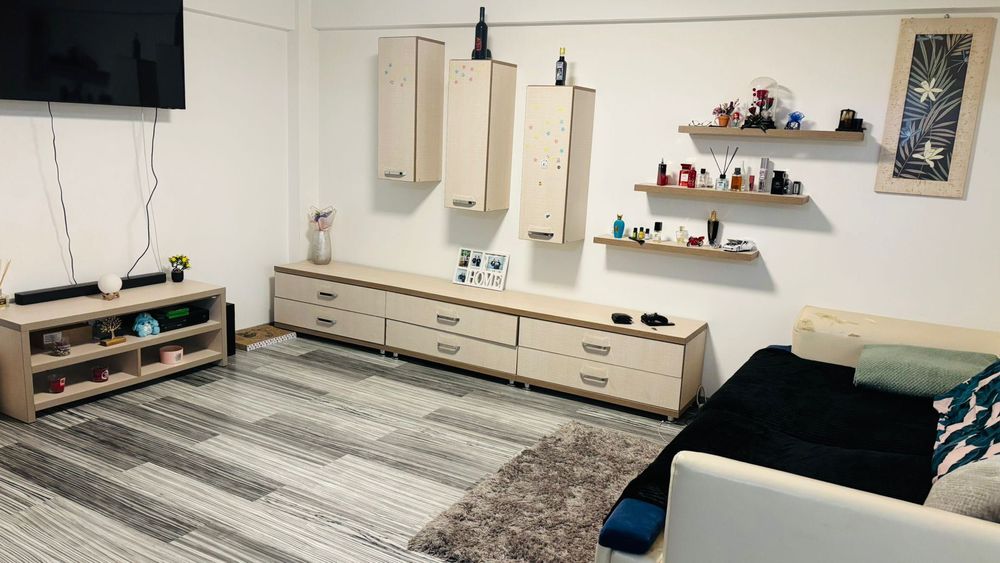 Vând apartament - proprietar