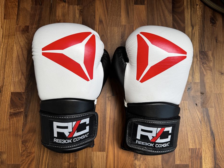 Reebok Combat Leather боксови ръкавици