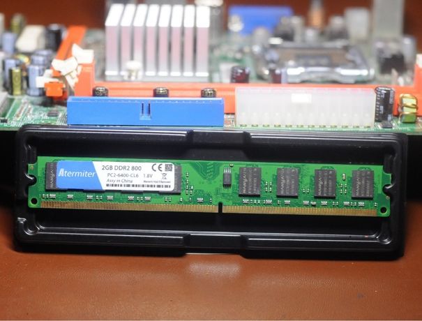 Оперативная память DDR2-800 2 Гб.