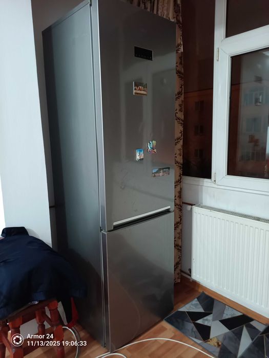 Vând combină frigorifică utilizată cu 1500 lei