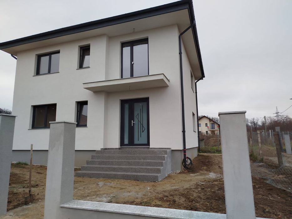 Vând casă la cheie în Burdujeni