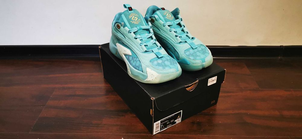 Air Jordan Marimea 40, Original Sneakers Bascheți New