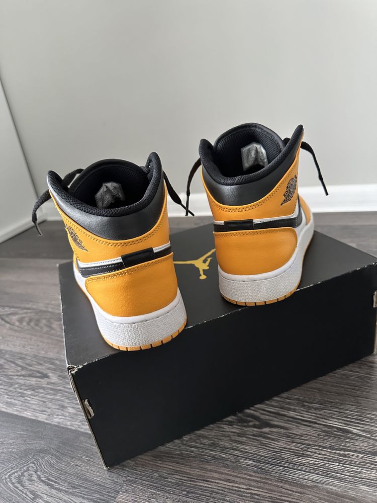 Обувки Nike jordan 1 taxi