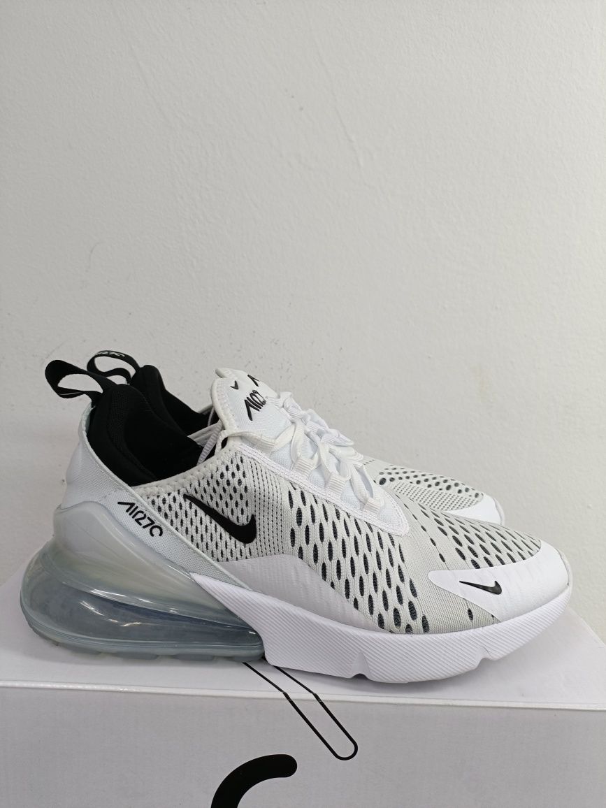 Nike Air Max 270 номер 40