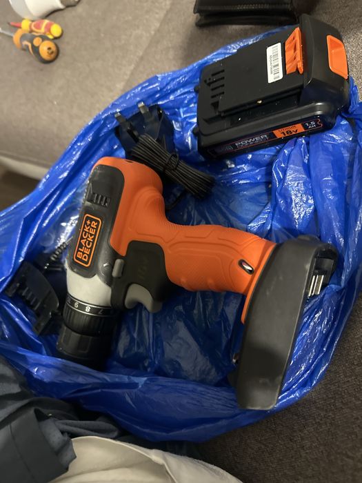 Bormasina black +decker