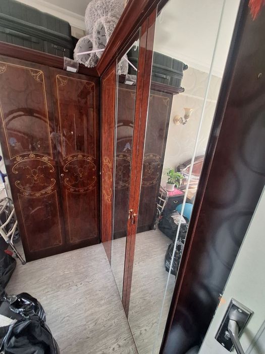 Спальный гарнитур