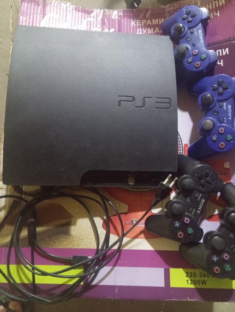 Playstation 3.  500gb
