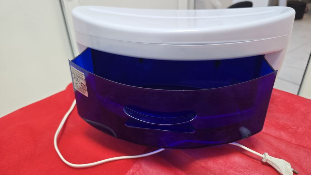 Ув стерилизатор.