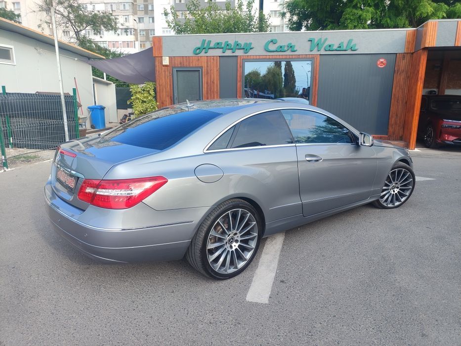 Mercedes E220-coupe, an 2013, cutie Automata,an 2013