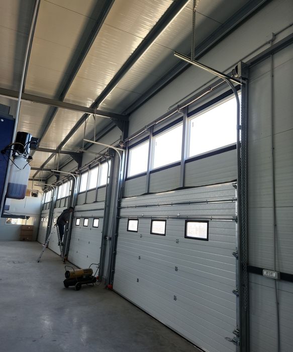 Usi de garaj/ usi secționale/ usa tip rulou / porți de garaj/ usi