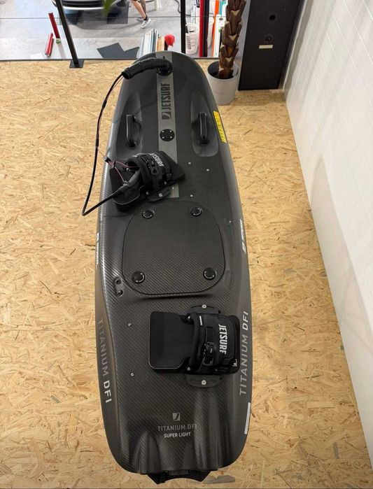 Jetsurf Titanium 2025
