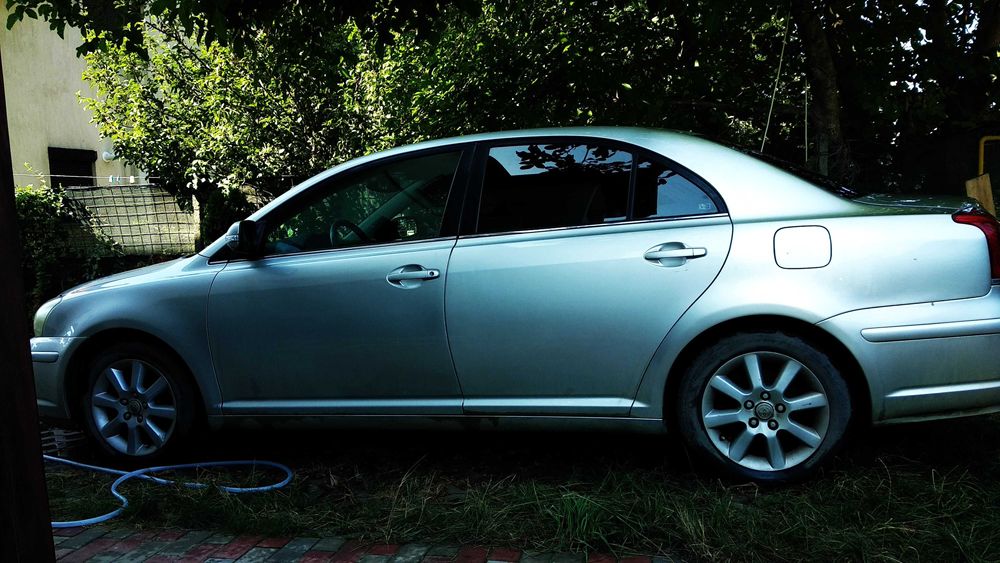 Toyota Avensis 2.2