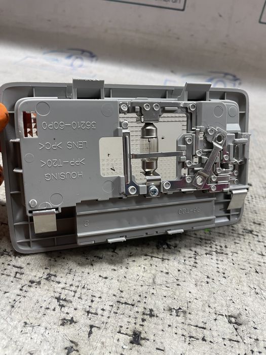 lampa plafon spate suzuki vitara 1.6 benzina 2017