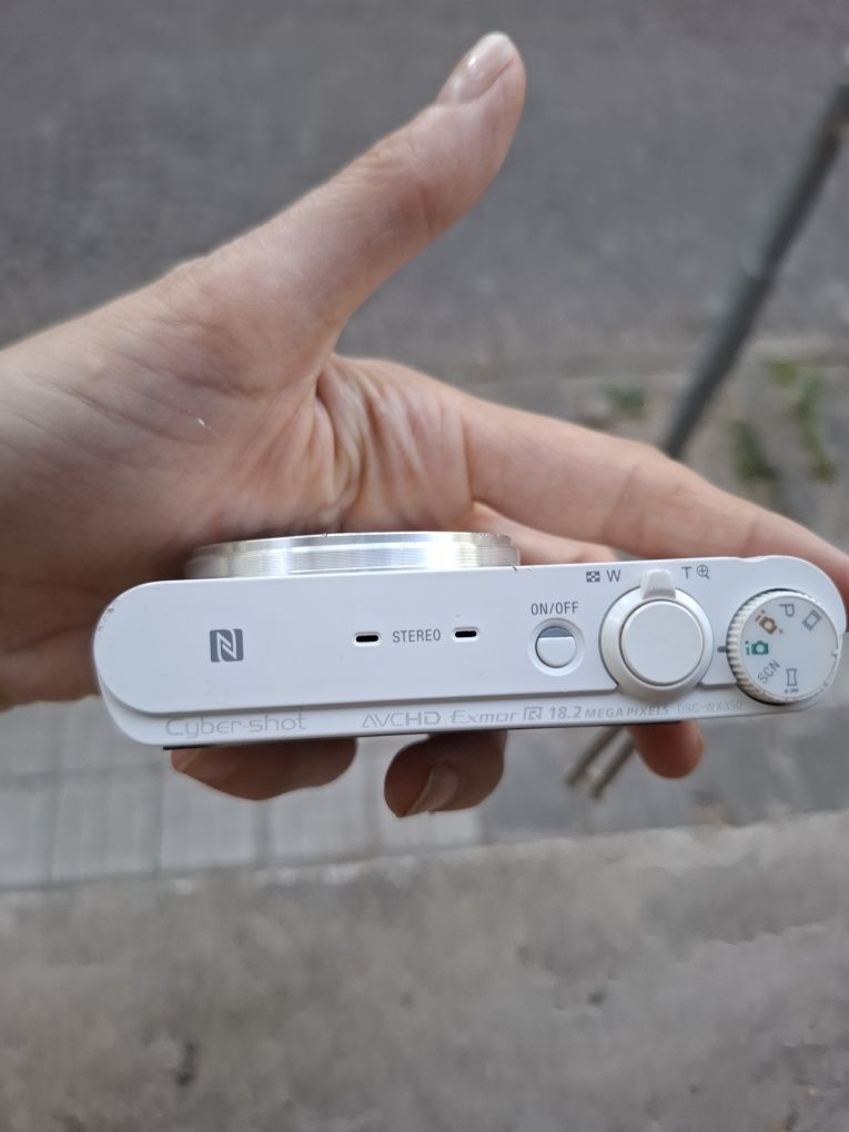Компактен дигитален фотоапарат SONY Cybershot WX350