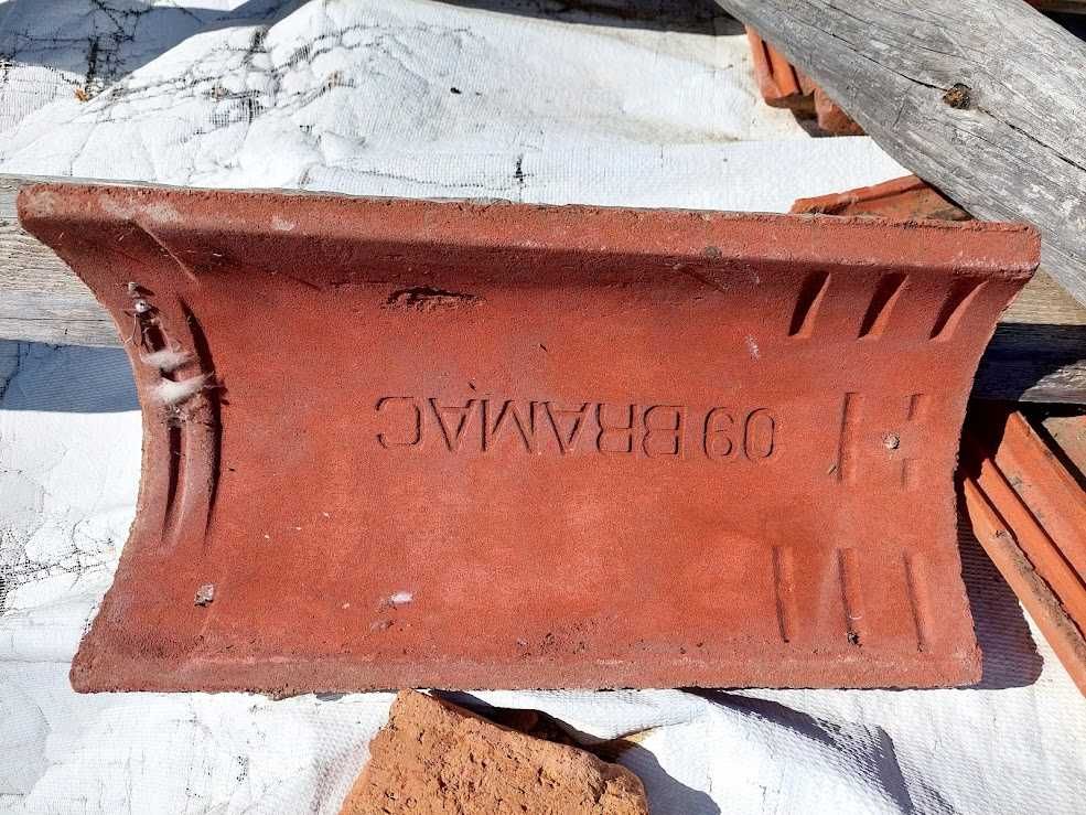Цигли и капаци втора употреба