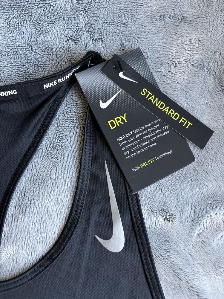 НОВ с етикет Оригинален дамски потник Nike