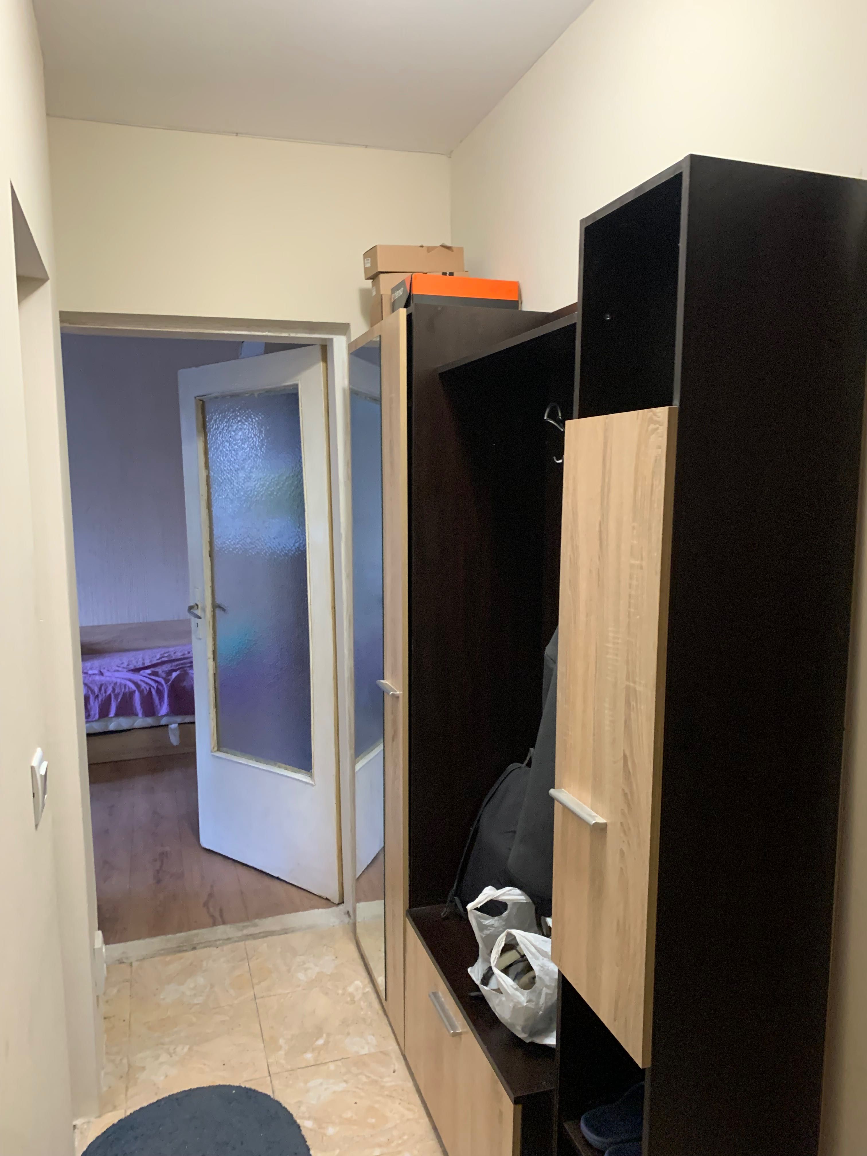 Продава се гарсйонера .