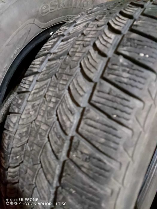 Зимин гуми Sava Eskimo SUV 2 215/60/17