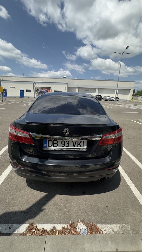 Urgent ! Renault Latitude 2012 2.0Dci