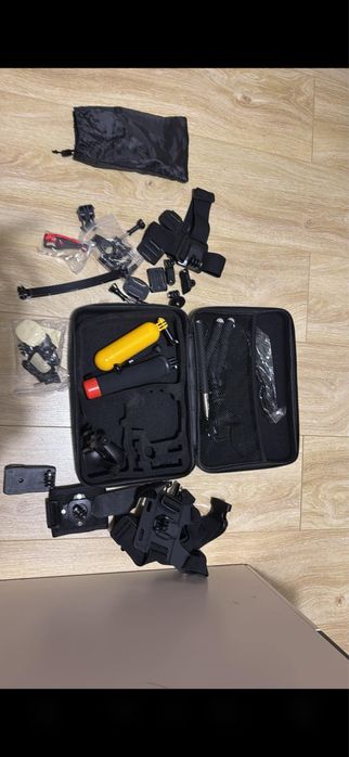 GoPro Hero 12 + Card 128GB + Accesorii aftermarket – Stare impecabilă