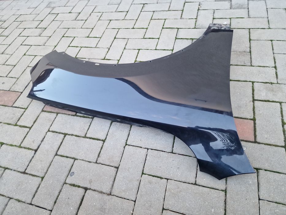 Aripa fata Touareg 7P