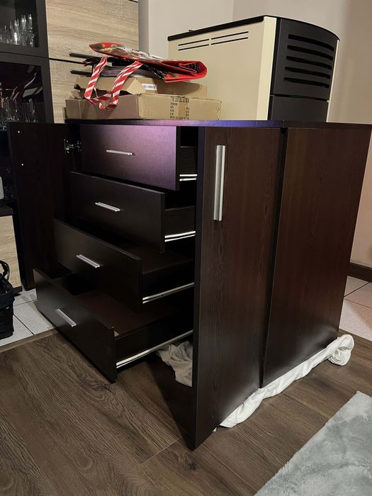 Предлагам почти нов Скрин