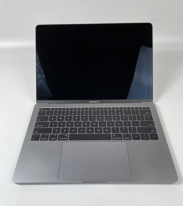 MacBook Pro 13" 2017 1TB 16GB RAM Core i7 Space Gray

Shunin bar M