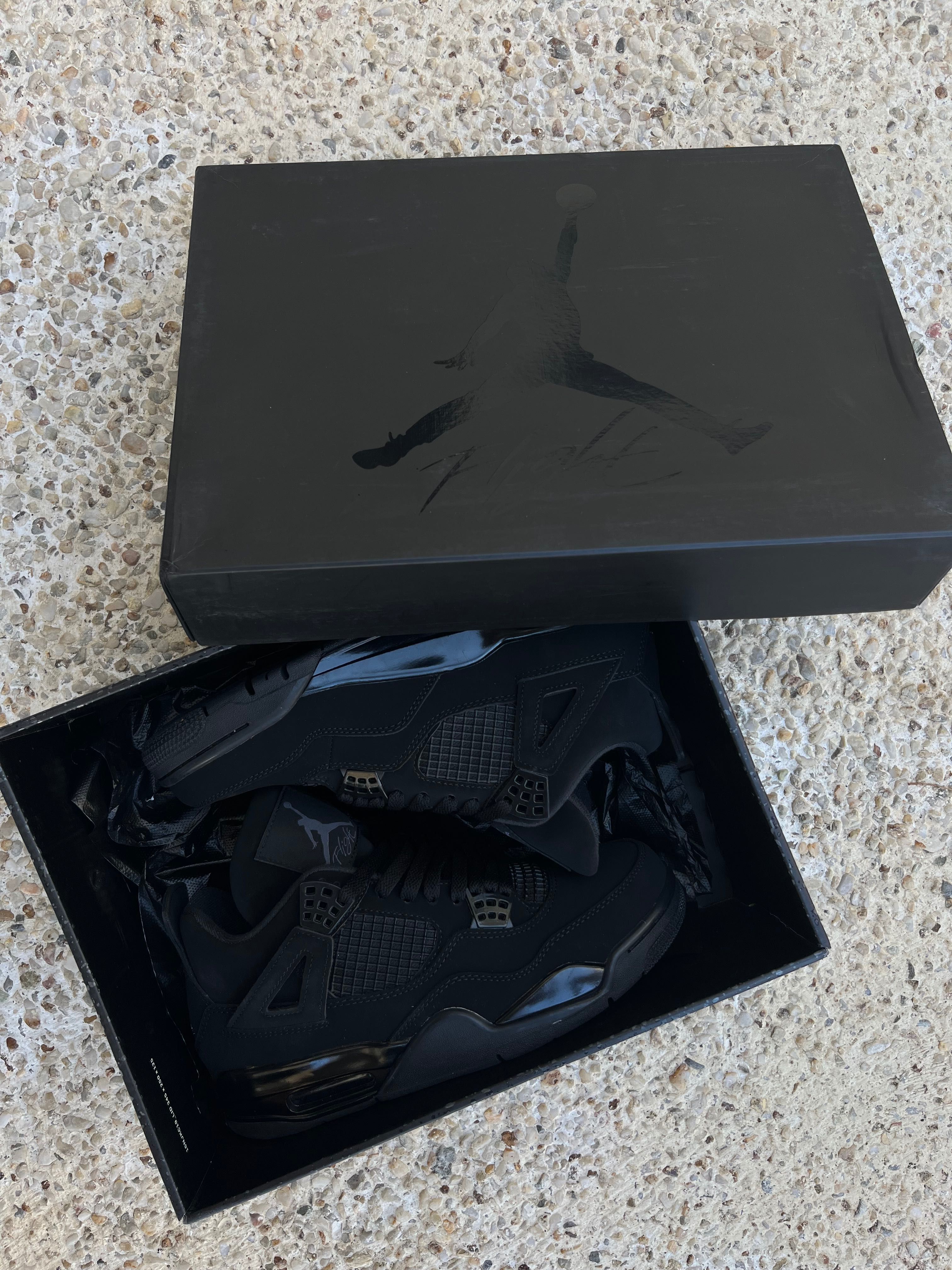 Jordan 4 Black Cat