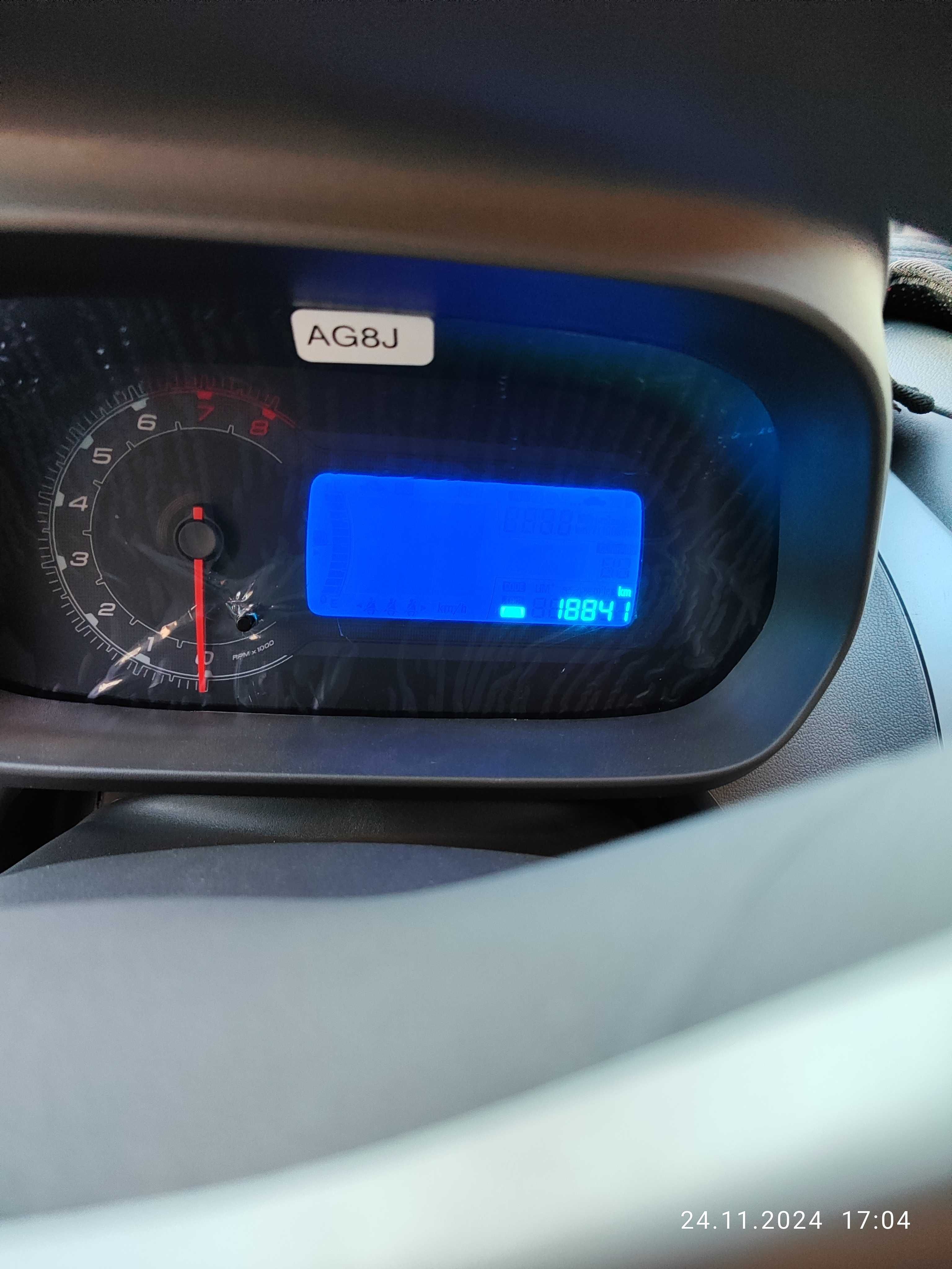 Chevrolet Cobalt qora