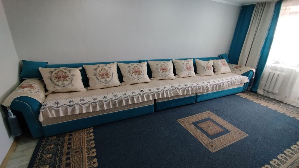 Продам мебель для гостиной 5- метровый.